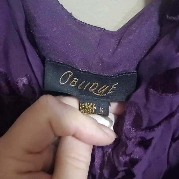 Oblique gown size 14 - Picture 3 of 4